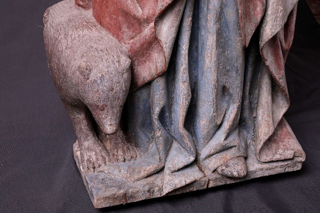 statue : Sainte Colombe, détail