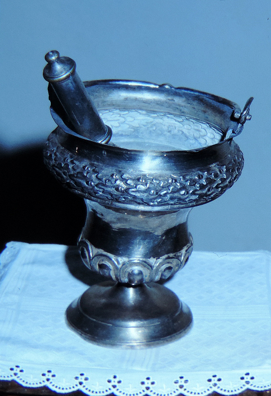 bénitier portatif - © Ministère de la Culture (France), Conservation des antiquités et des objets d’art du Rhône, tous droits réservés