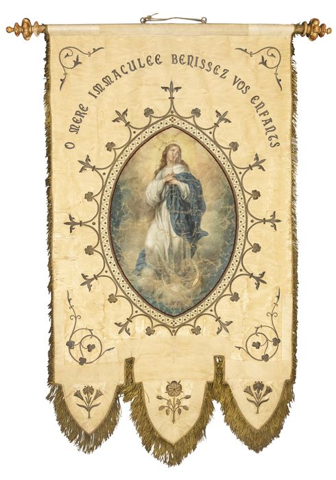 bannière de procession de l'Immaculée Conception - © Ministère de la Culture (France), Conservation des antiquités et des objets d’art du Rhône – Tous droits réservés