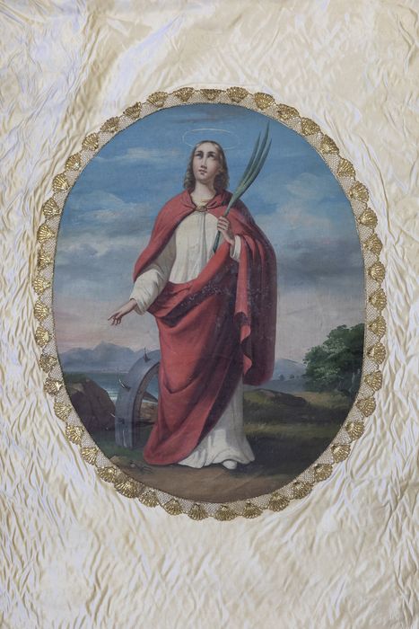 bannière de procession : Sainte Catherine, détail - © Ministère de la Culture (France), Conservation des antiquités et des objets d’art du Rhône – Tous droits réservés 