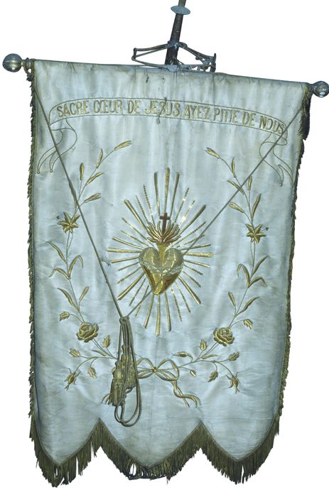 bannière de procession - © Ministère de la Culture (France), Conservation des antiquités et des objets d’art du Rhône – Tous droits réservés 