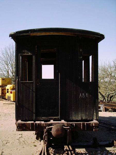 voiture de voyageurs, vue partielle - © Ministère de la Culture (France), Conservation des antiquités et objets d'art de la Sarthe, tous droits réservés