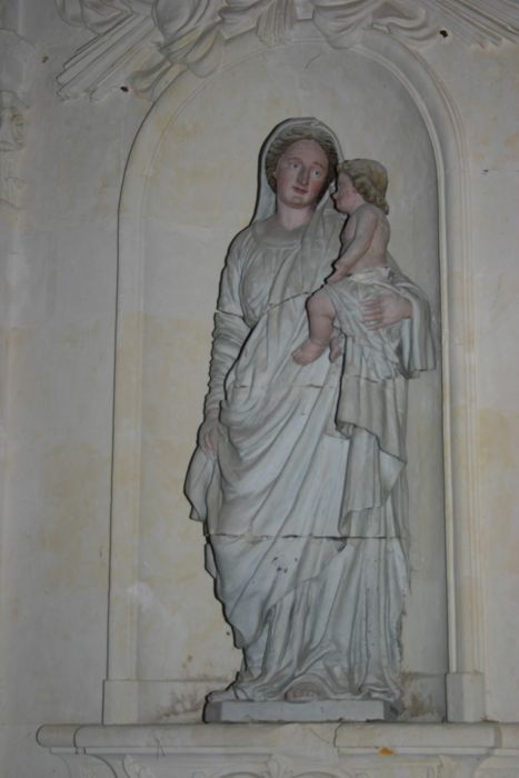 statue : Vierge à l'Enfant