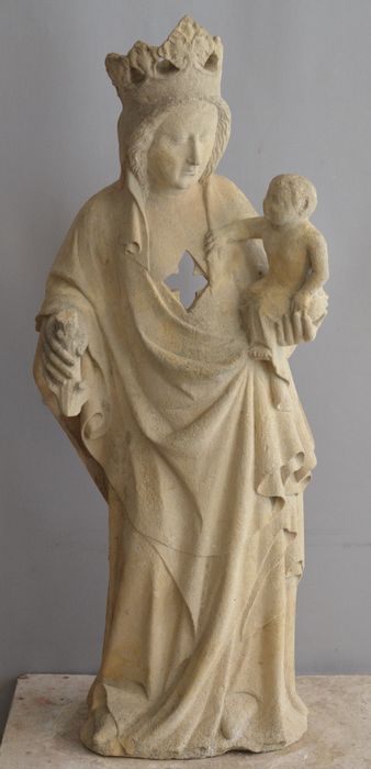 statue : Vierge à l'Enfant