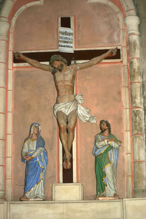 statue : Christ en croix - © Ministère de la Culture (France), Conservation des antiquités et des objets d’art de la Sarthe - Tous droits réservés
