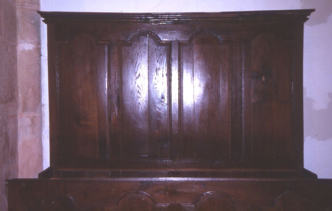 banc de famille (banc seigneurial) - © Ministère de la Culture (France), Conservation des antiquités et des objets d’art de la Sarthe - Tous droits réservés
