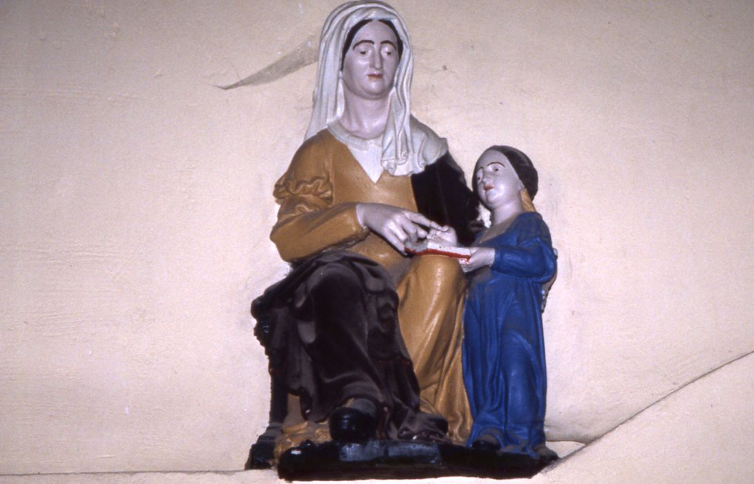 groupe sculpté : Education de la Vierge (l') - ©  Ministère de la Culture (France), Conservation des antiquités et des objets d’art de la Sarthe - Tous droits réservés