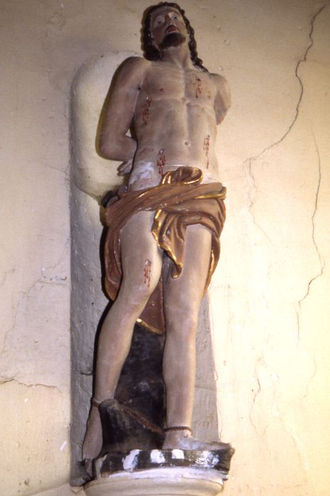 statue : Saint Sébastien - © Ministère de la Culture (France), Conservation des antiquités et des objets d’art de la Sarthe - Tous droits réservés