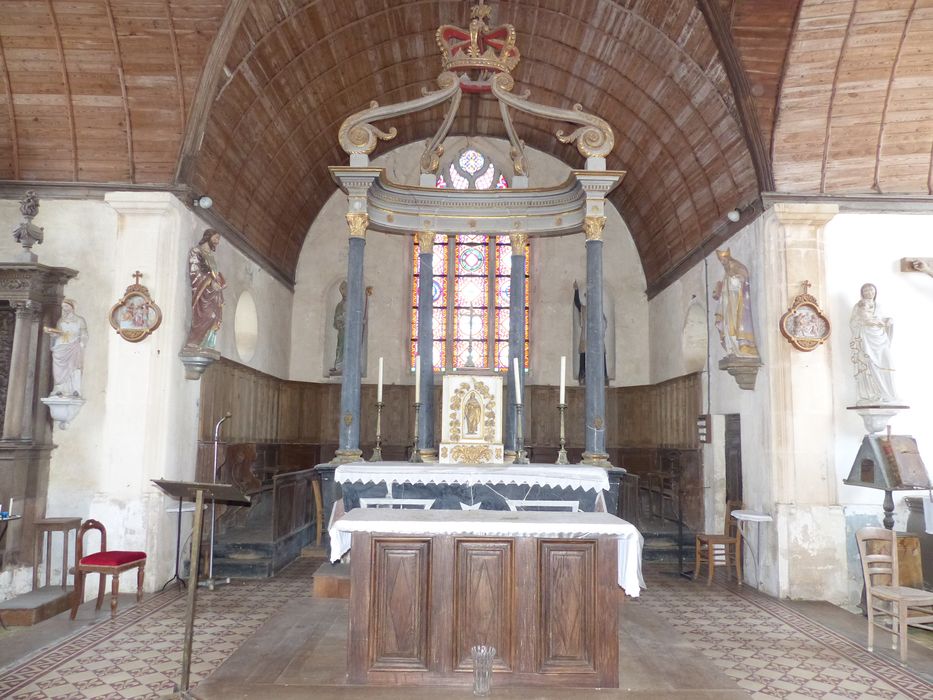 maître-autel, ciborium - ©  Ministère de la Culture (France), Conservation des antiquités et des objets d’art de la Sarthe - Tous droits réservés