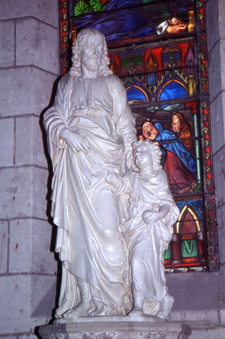 groupe sculpté : Saint Joseph et l'Enfant Jésus - © Ministère de la Culture (France), Conservation des antiquités et des objets d’art de la Sarthe - Tous droits réservés
