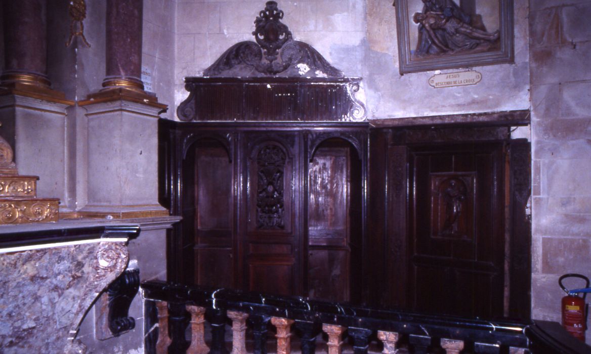 confessionnal et leurs lambris de revêtement (boiseries) - © Ministère de la Culture (France), Conservation des antiquités et des objets d’art de la Sarthe - Tous droits réservés