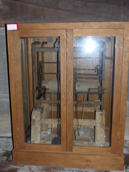 horloge et son mécanisme (timbre) - ©  Ministère de la Culture (France), Conservation des antiquités et des objets d’art de la Sarthe - Tous droits réservés