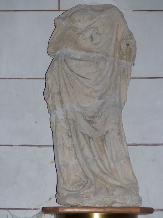 statue : Vierge à l'Enfant - ©  Ministère de la Culture (France), Conservation des antiquités et des objets d’art de la Sarthe - Tous droits réservés