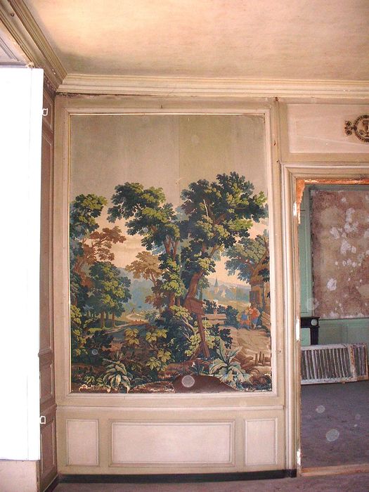 garniture architecturale (papier peint), vue partielle - © Ministère de la Culture (France), Conservation des antiquités et des objets d’art de la Sarthe – Tous droits réservés 