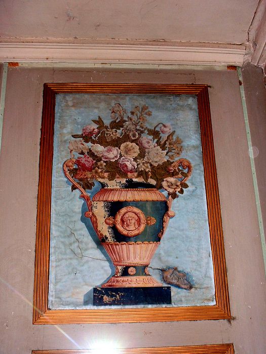garniture architecturale (papier peint), détail d’un dessus-de-porte