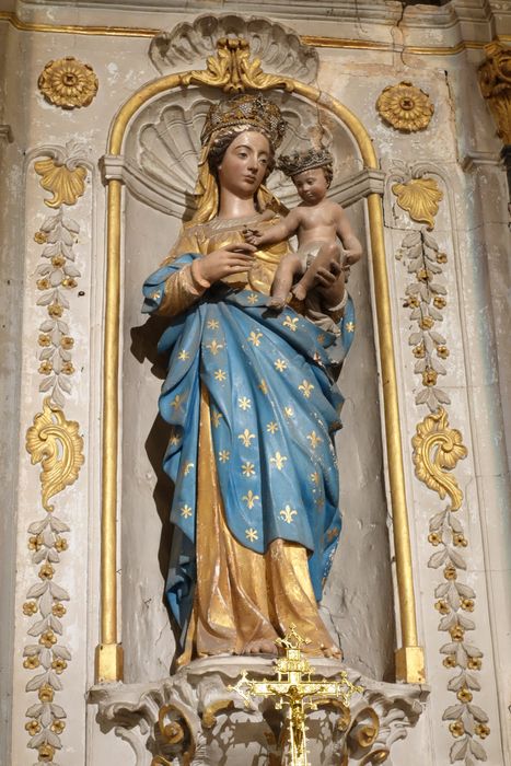 statue : Vierge à l'Enfant dite Notre-Dame des Vertus - © Ministère de la Culture (France), Conservation des antiquités et des objets d’art de la Sarthe – Tous droits réservés 