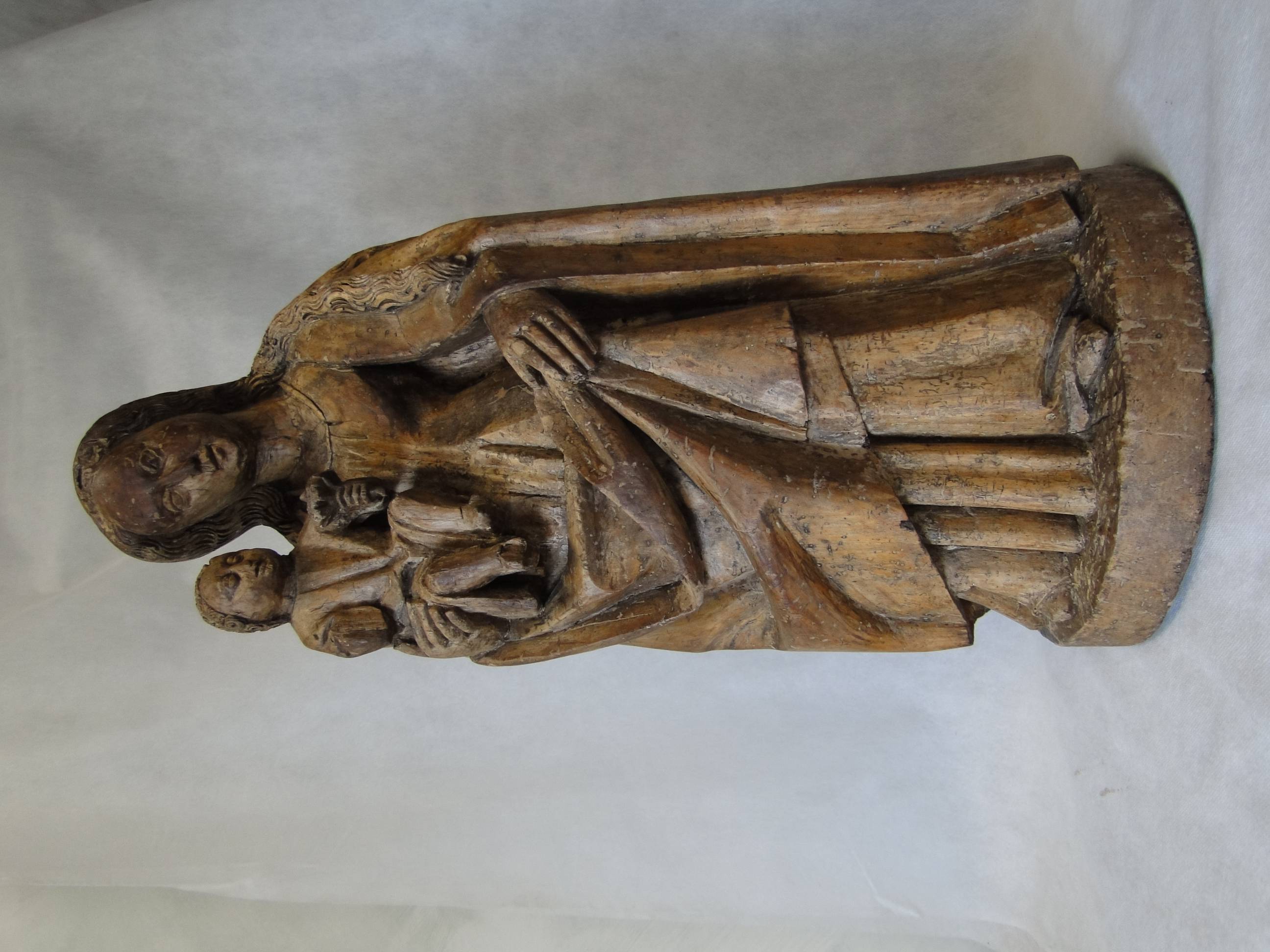 statue de Vierge à l'Enfant, vue générale de face - © Ministère de la Culture (France), Conservation des antiquités et des objets d'art – Tous droits réservés