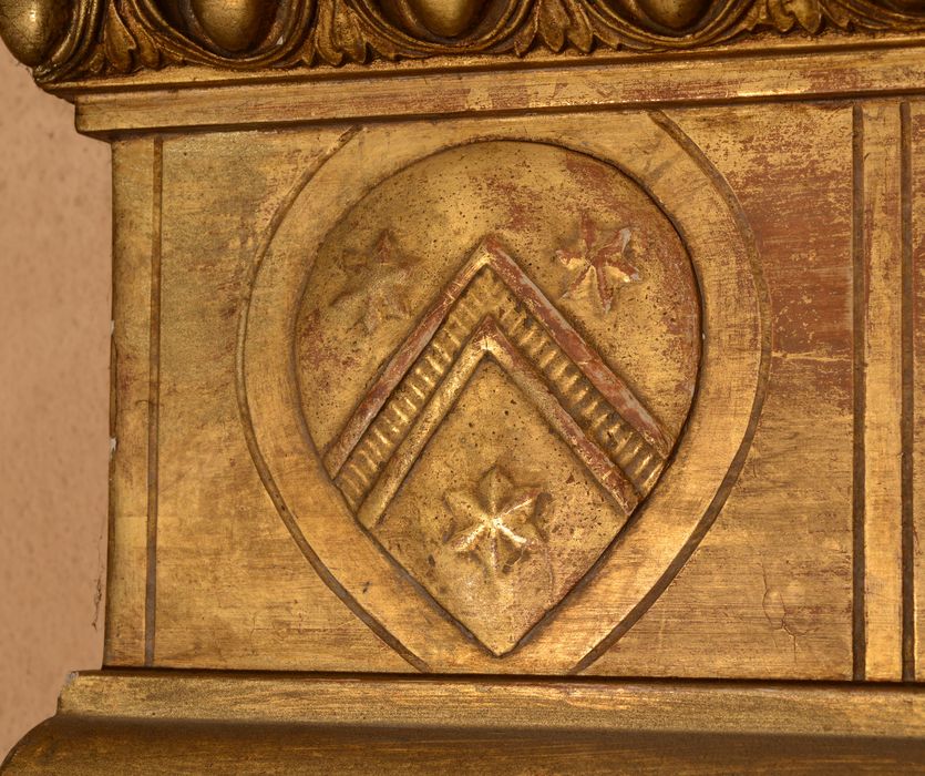 tableau : Mariage mystique de sainte Catherine de Sienne, détail des armoiries sur le cadre - © Ministère de la Culture (France), Conservation des antiquités et des objets d’art de Savoie – Tous droits réservés 