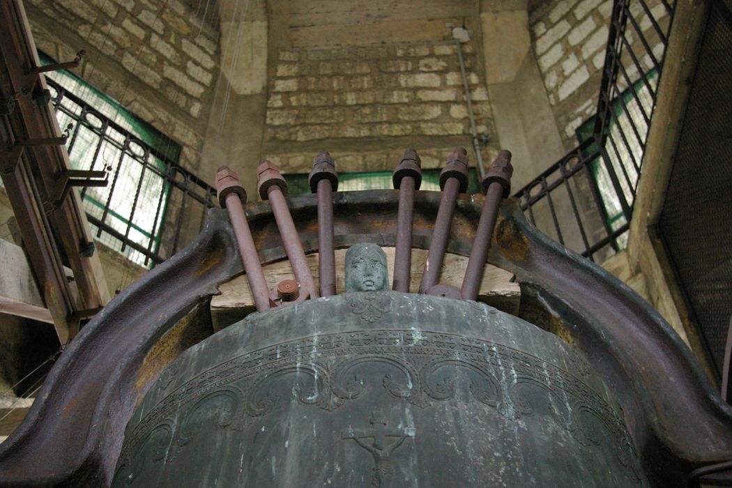 cloche (bourdon), détail du cerveau