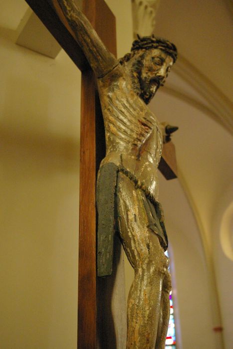 statue : Christ en croix, vue partielle - © Ministère de la Culture (France), Conservation des antiquités et des objets d’art de Haute-Savoie – Tous droits réservés 