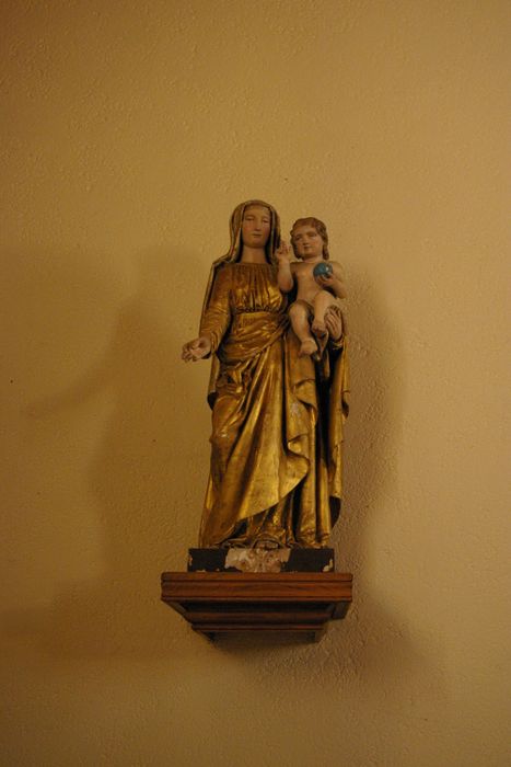 statue : Vierge à l'Enfant - © Ministère de la Culture (France), Conservation des antiquités et des objets d’art de Haute-Savoie – Tous droits réservés