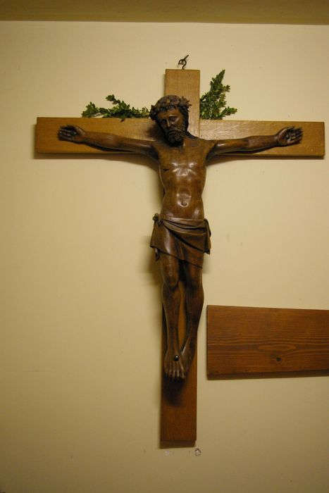 statue : Christ en croix - © Ministère de la Culture (France), Conservation des antiquités et des objets d’art de Haute-Savoie – Tous droits réservés