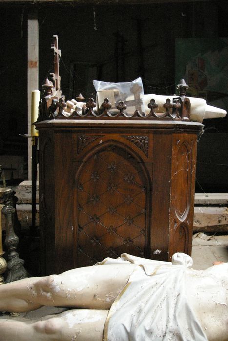 fonts baptismaux, vue partielle - © Ministère de la Culture (France), Conservation des antiquités et des objets d’art de Haute-Savoie – Tous droits réservés