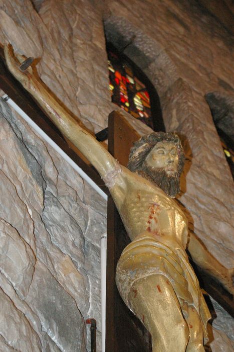statue : Christ en croix, vue partielle - © Ministère de la Culture (France), Conservation des antiquités et des objets d’art de Haute-Savoie – Tous droits réservés