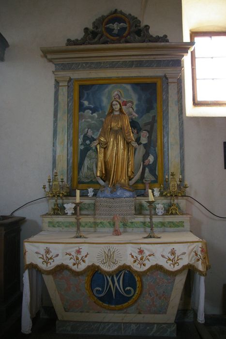 autel latéral droit (autel de la Vierge), retable et tableau : Vierge du rosaire avec saint Dominique et sainte Catherine