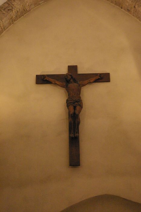 statue : Christ en croix - © Ministère de la Culture (France), Conservation des antiquités et des objets d’art de Haute-Savoie – Tous droits réservés 