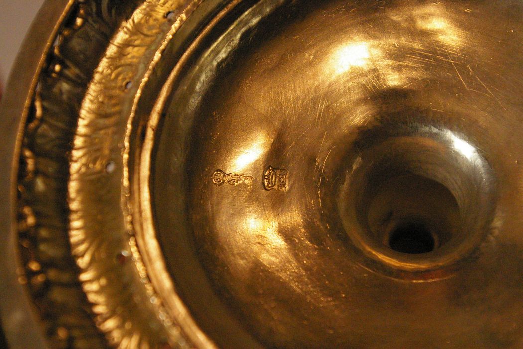 calice, détail des poinçons - © Ministère de la Culture (France), Conservation des antiquités et des objets d’art de Haute-Savoie – Tous droits réservés 