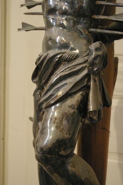 statue : Saint Sébastien, détail - © Ministère de la Culture (France), Conservation des antiquités et des objets d’art de Haute-Savoie – Tous droits réservés 