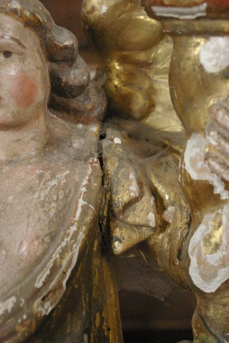 statue (statuette) : Ange tenant une torche n°1, détail