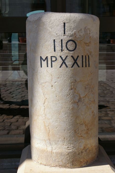 borne (borne milliaire) - © Ministère de la Culture (France), Conservation des antiquités et des objets d’art de Haute-Savoie – Tous droits réservés