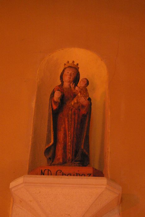 statue : Vierge à l'Enfant