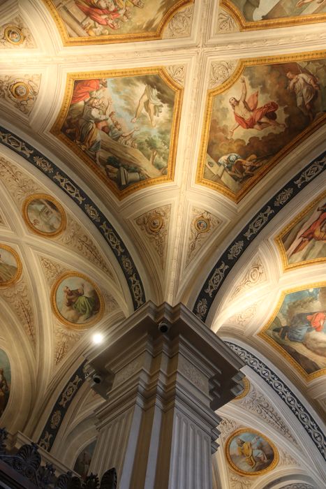 peintures monumentales : scènes de la vie du Christ