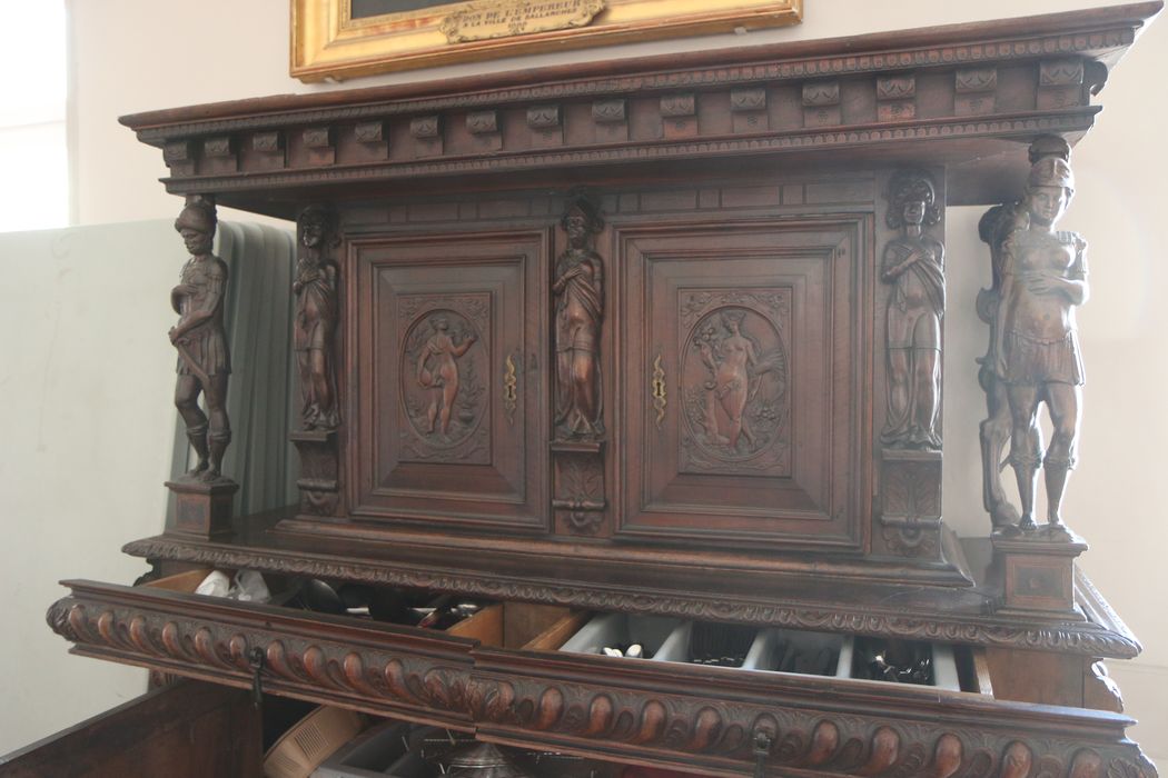 buffet, vue partielle