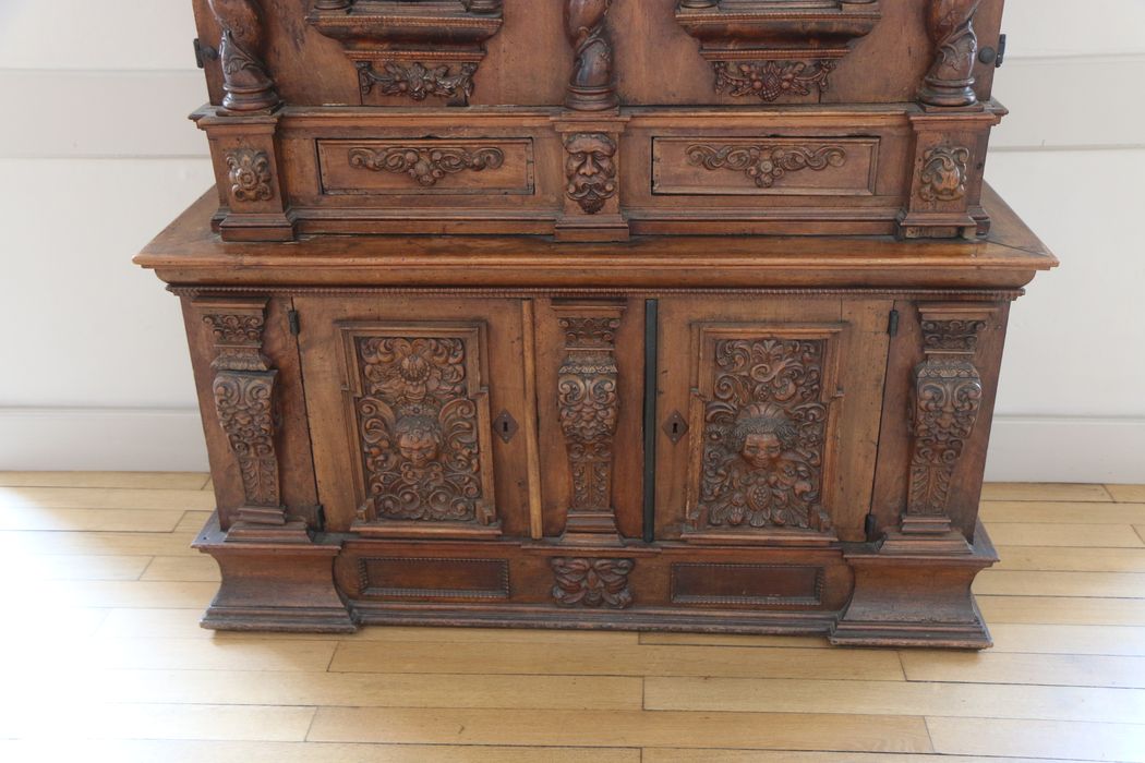 buffet, vue partielle