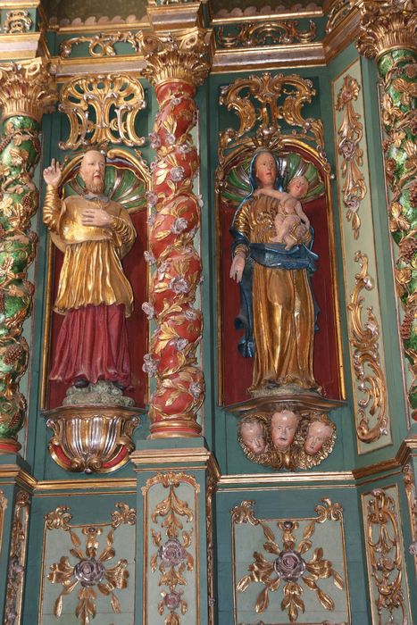 retable du maître-autel, statues : Saint François de Sales, Vierge à l’Enfant