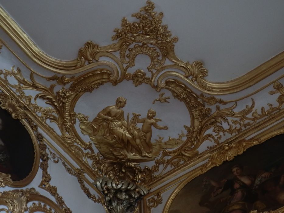 1er étage, salon, détail d’un cartouche du plafond