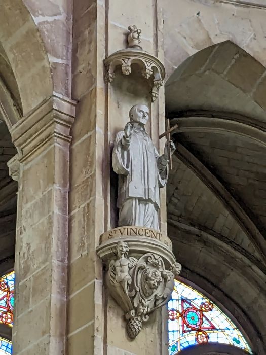 statue : Saint Vincent