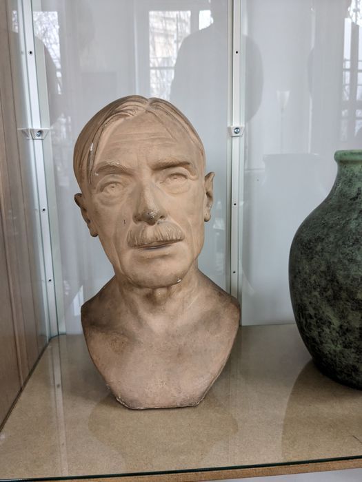 buste : Paul Valéry