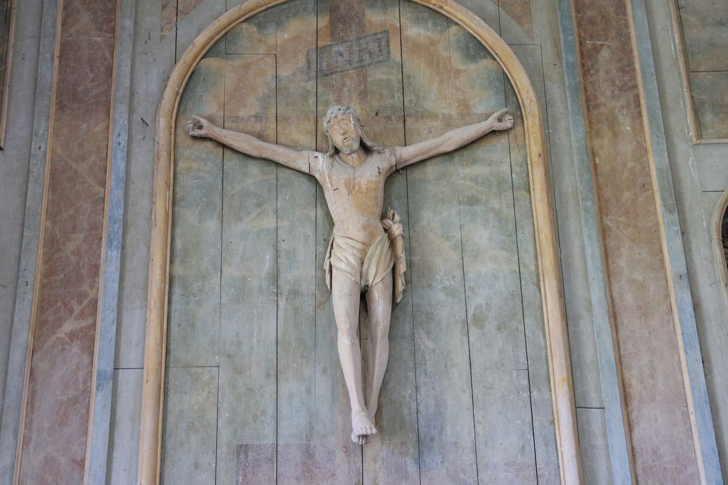 statue : Christ en croix - © Ministère de la Culture (France), Conservation des antiquités et des objets d’art de Seine-Maritime – Tous droits réservés 