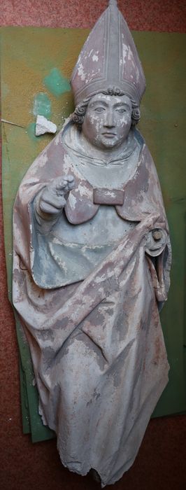 groupe sculpté (grandeur nature) : Saint Nicolas, détail du groupe sculpté des enfants - © Ministère de la Culture (France), Conservation des antiquités et des objets d’art de Seine-Maritime – Tous droits réservés 