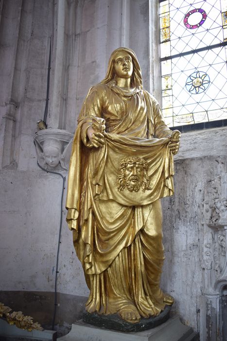 statue : Sainte Véronique