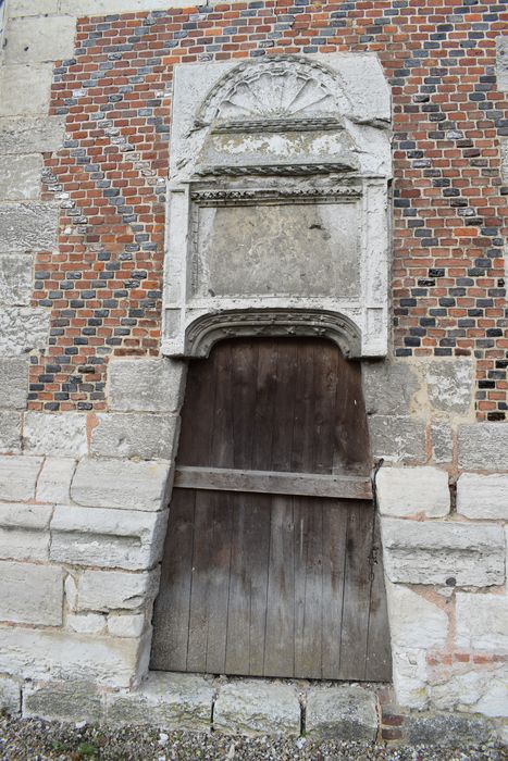 pigeonnier, porte d’accès