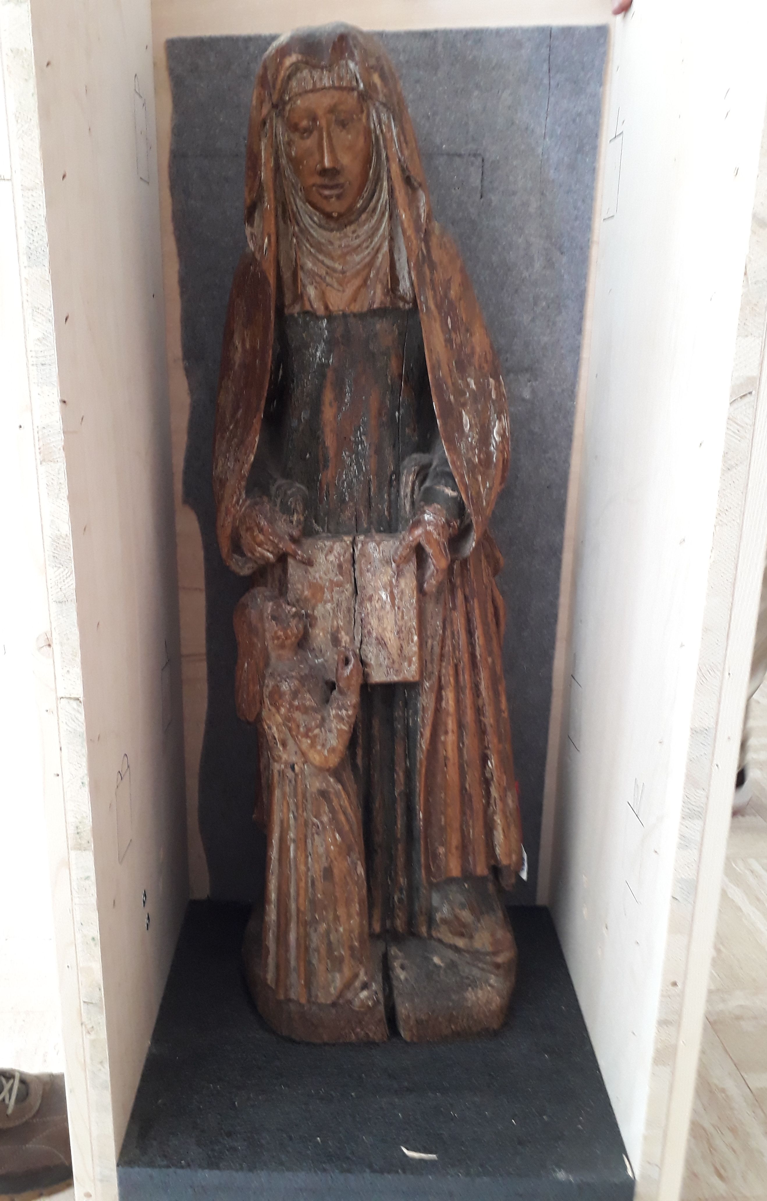 groupe sculpté : sainte Anne et la Vierge - ©  Ministère de la Culture (France), Conservation des antiquités et des objets d’art des Yvelines – Tous droits réservés