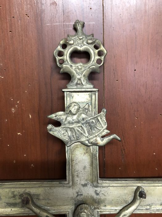 croix de procession, détail - © Ministère de la Culture (France), Conservation des antiquités et des objets d’art des Deux-Sèvres – Tous droits réservés 