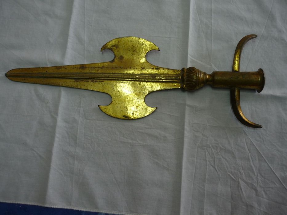 hallebarde de Suisse - © Ministère de la Culture (France), Conservation des antiquités et des objets d’art des Deux-Sèvres – Tous droits réservés