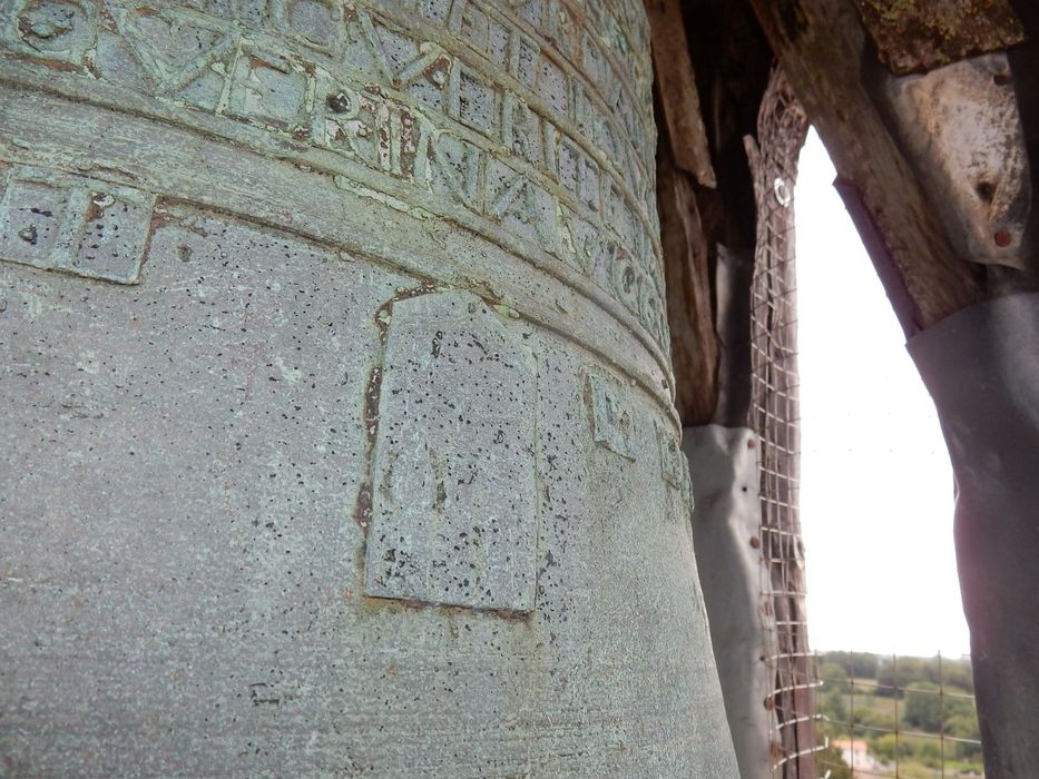 cloche, détail d’une vignette - © Ministère de la Culture (France), Conservation des antiquités et des objets d’art des Deux-Sèvres – Tous droits réservés 